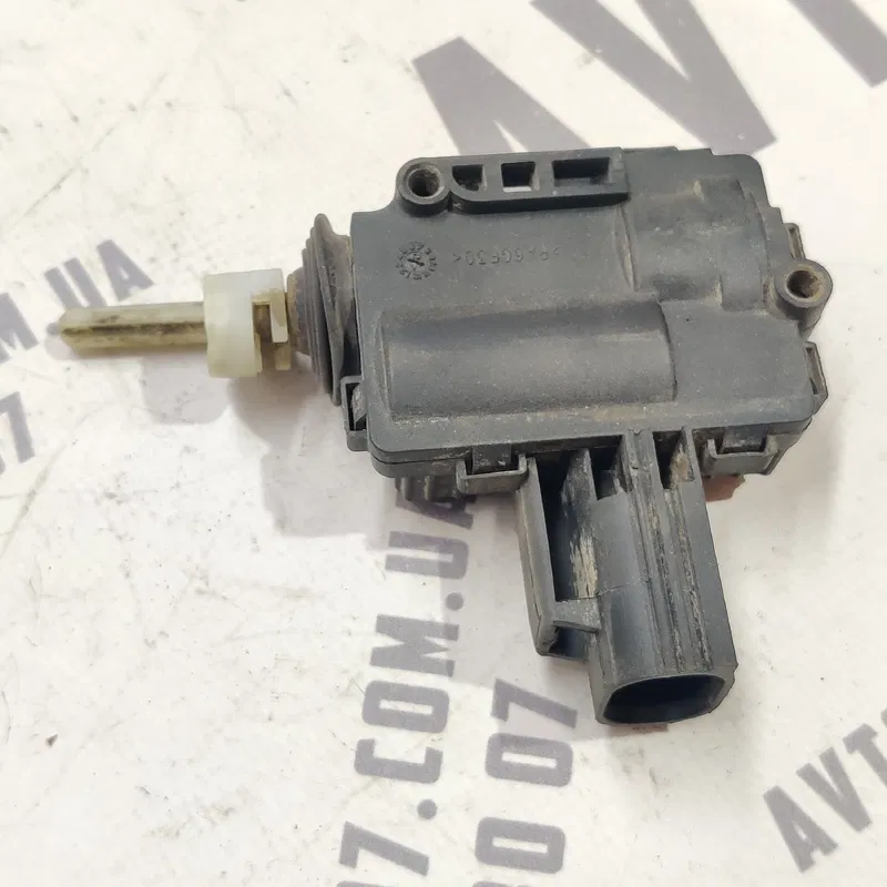 Замок лючка бака Ford Focus MK2 (04-11) 1.6 дизель
