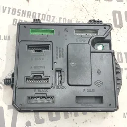 Блок запобіжників Renault Grand Scenic 09-16 1.6 284B13476R