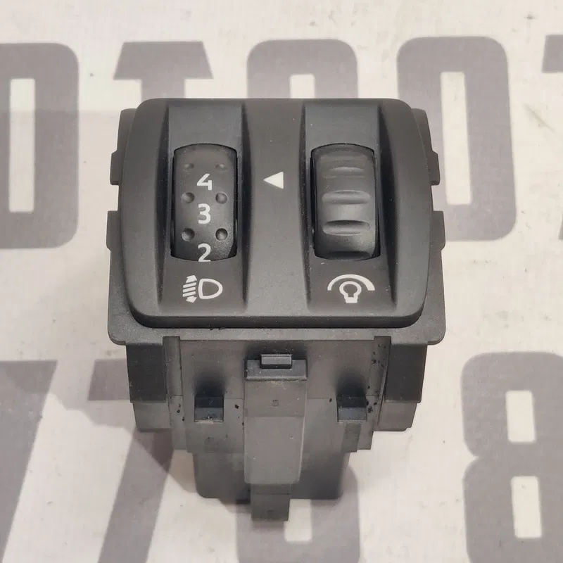 Кнопка фар Renault Grand Scenic 3 (09-16) 1.6D 251900001R