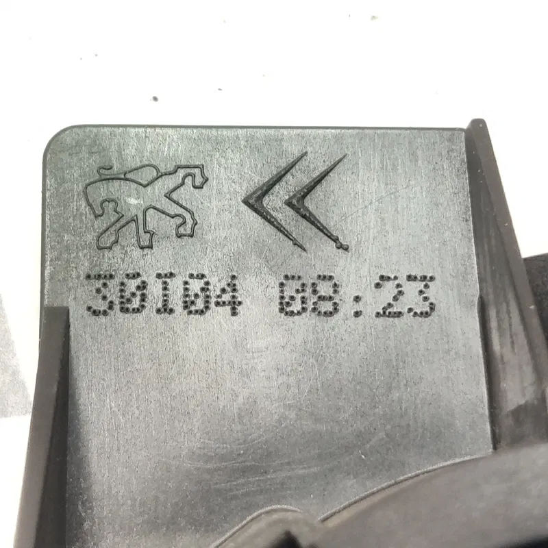 Дверна ручка внутрішня Peugeot 407 (04-11) 2.0D права