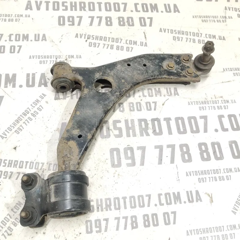 Ричаг підвіски передній правий Ford Focus MK2 (04-11) 1.6D