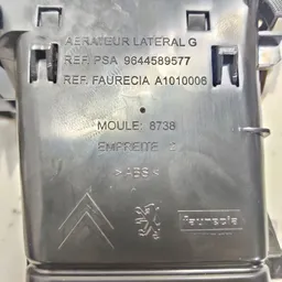 Дефлектор обдуву лівий Peugeot 407 (04-11) 2.0 дизель фото 4