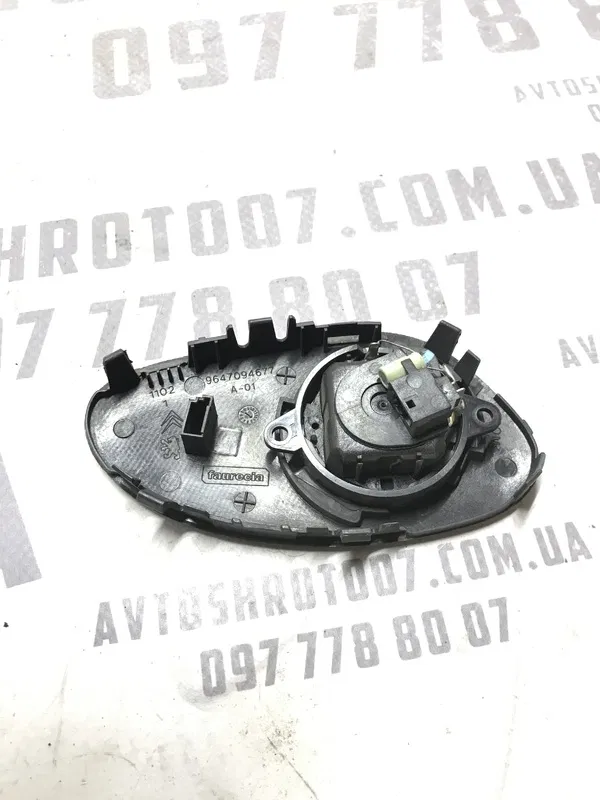 Накладка салону Citroen Berlingo 1 (96-08) 1.6D перед ліва