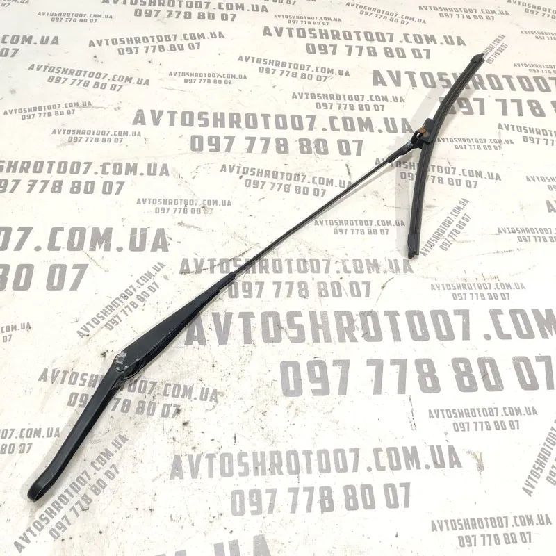 Двірник правий Ford Focus MK2 (04-11) 1.6D 4M5117526CC