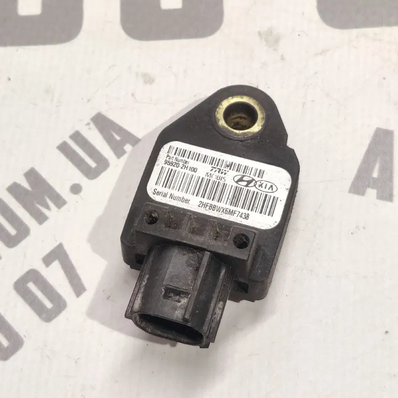 Датчик удару перед. Hyundai Elantra 4 06-11 1.6 959202H100