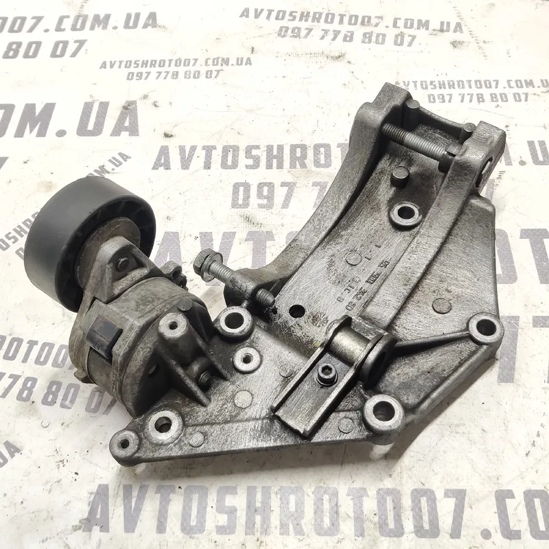 Кронштейн генератора Peugeot 407 (04-10) 2.0D 9650034280