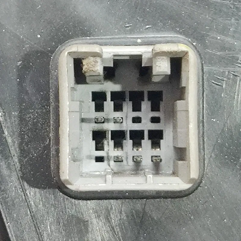 Дзеркало праве Hyundai Elantra 4 (06-11) 1.6 876202H520