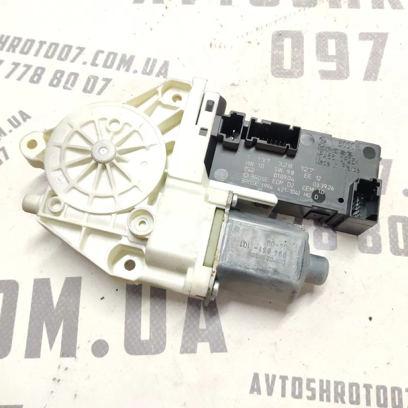 Мотор склопідіймача передній правий Peugeot 407 04-11 2.0D