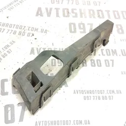 Кронштейн бампера Ford Focus MK2 (04-11) 1.6D пер. лівий