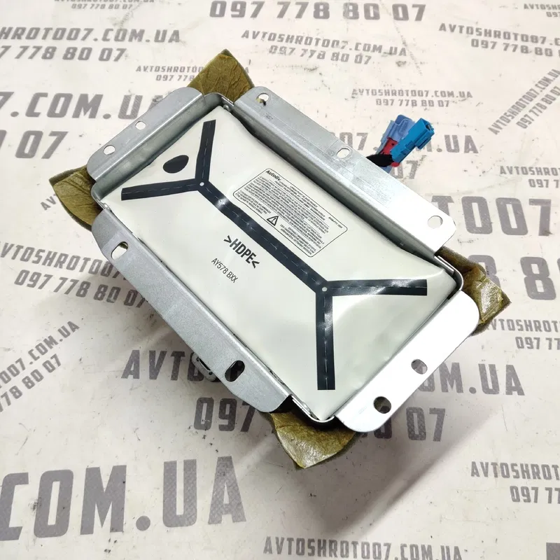 Подушка безпеки пасажира Peugeot 407 (04-11) 2.0D 9644588880