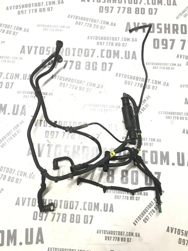 Паливна трубка передня Citroen Berlingo 1 (96-08) 1.6D 9HW