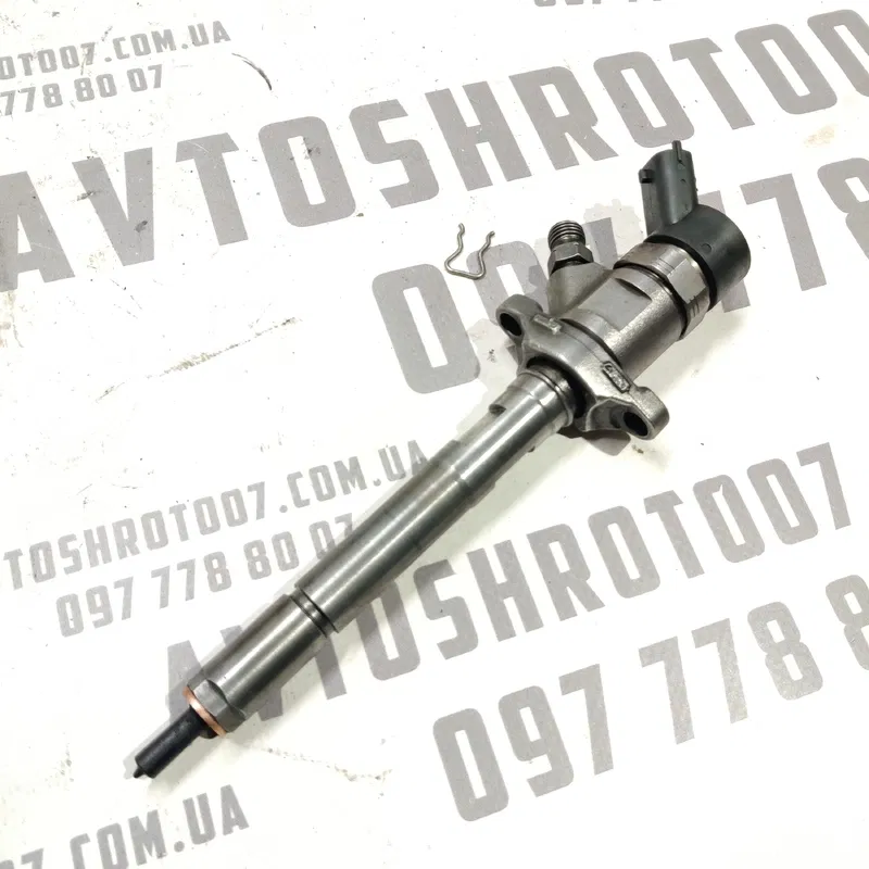 Паливна форсунка Ford Focus MK2 (04-11) 1.6D 0445110239