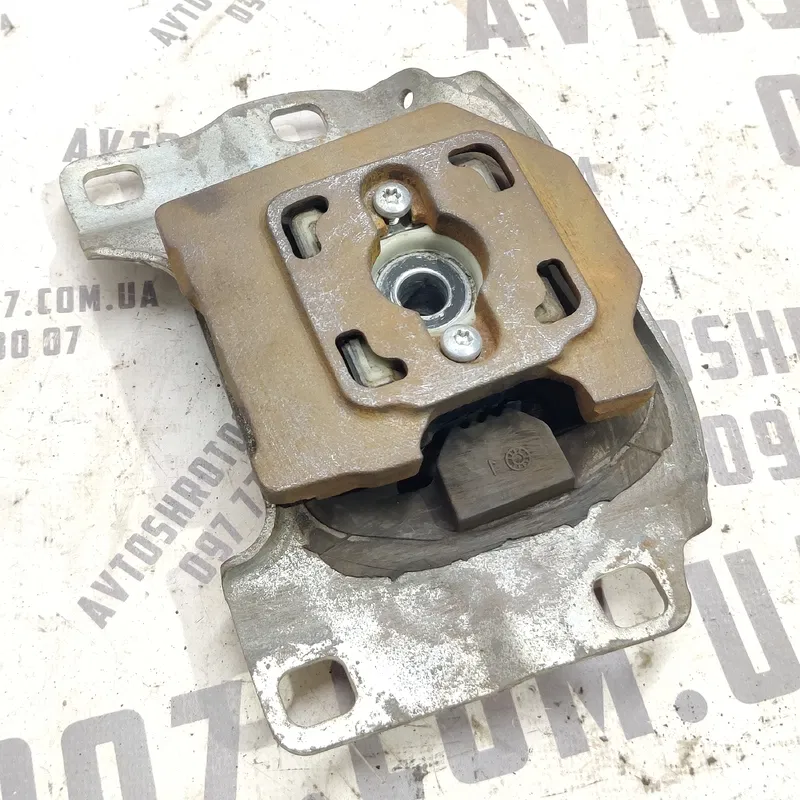 Подушка двигуна ліва Ford Focus MK2 (04-11) 1.6 Дизель