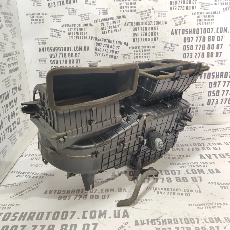 Корпус пічки Hyundai Elantra 4 (06-11) 1.6 бензин