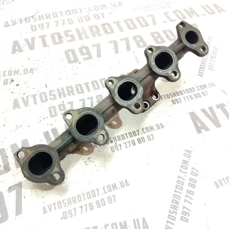 Колектор випускний Ford Focus MK2 (04-11) 1.6D HHDA