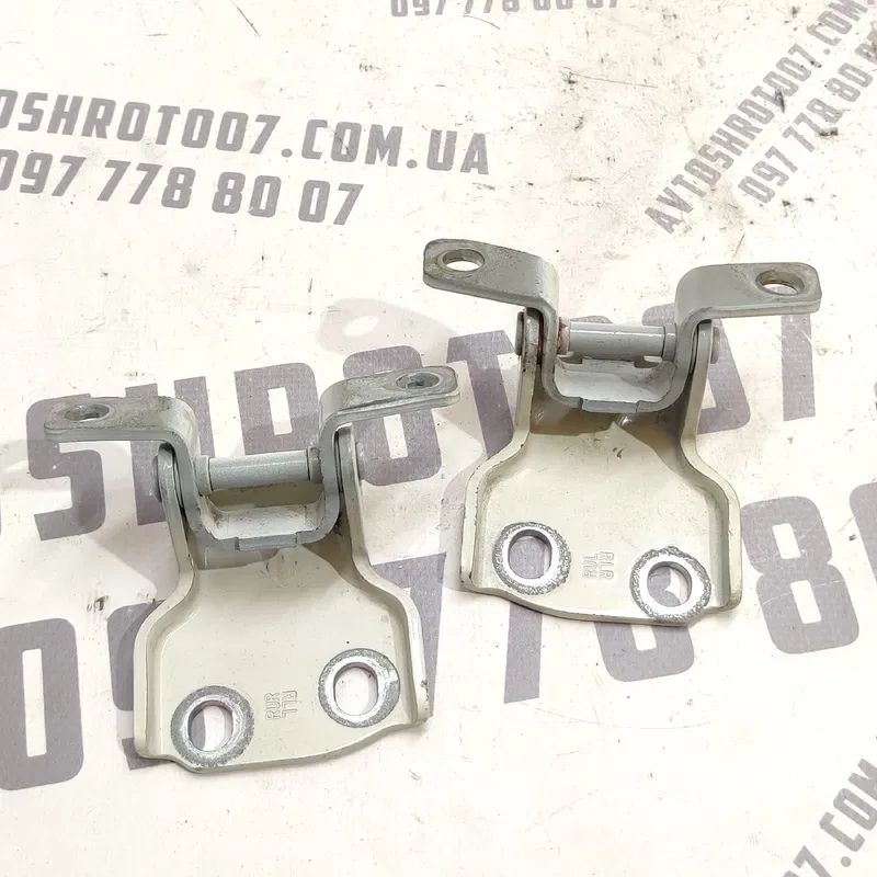 Дверна завіса задня права Daewoo Matiz (00-15) 0.8 бензин