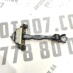 Обмежувач дверей Nissan X-Trail T30 (01-07) 2.5 Бенз перед