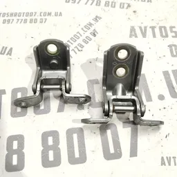 Дверна завіса задня права Nissan X-Trail T30 (01-07) 2.5