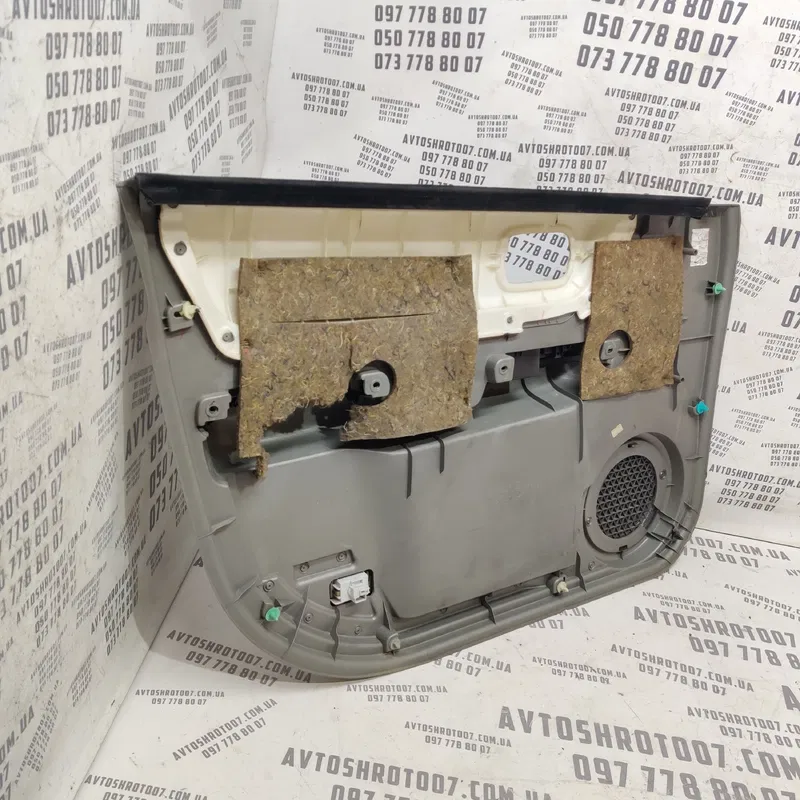 Карта дверна передня права Nissan X-Trail T30 (01-07) 2.5