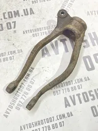 Кронштейн амортизатора пер. лівий Mazda 6 GY (02-07) 2.0