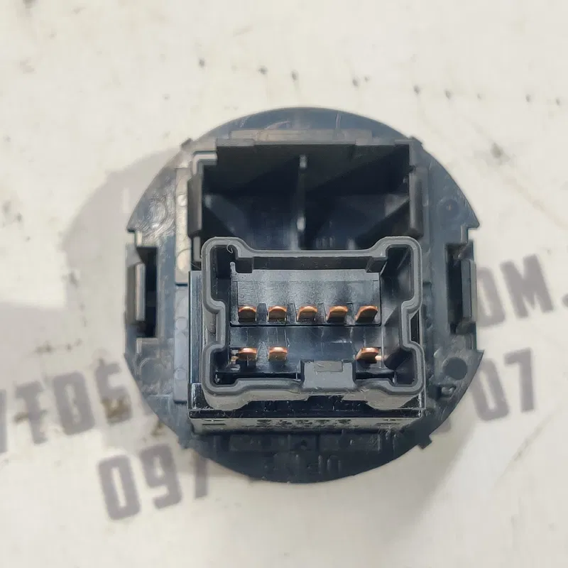 Кнопка аварійки Nissan X-Trail T30 (01-07) 2.5 Бензин