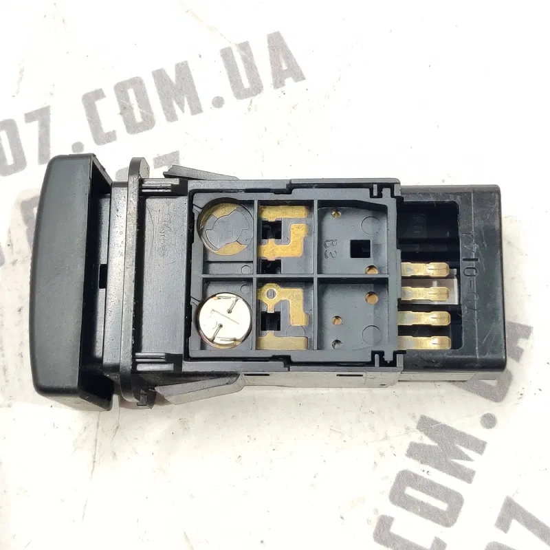 Кнопка TCS Mazda 6 GY (02-08) 2.0 бензин