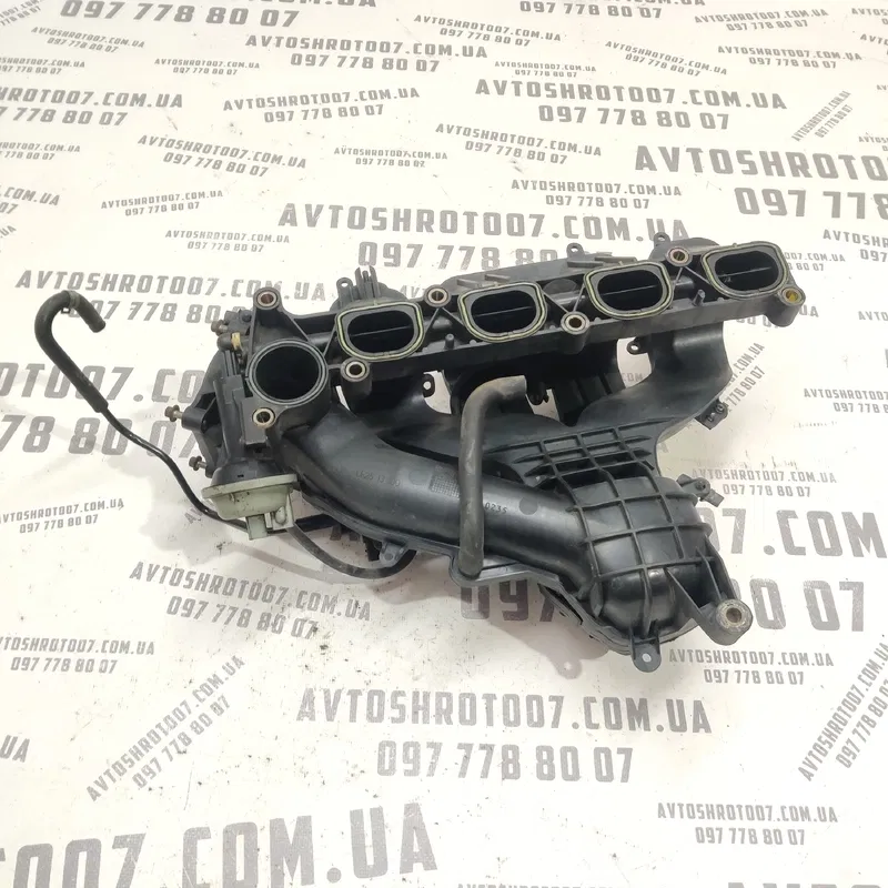 Впускний колектор Mazda 6 GY (02-07) 2.0 Бензин