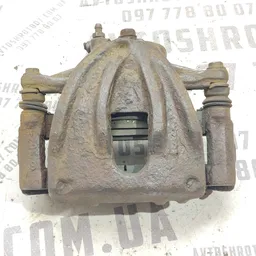 Супорт передній правий Toyota Avensis T25 (03-08) 2.0D