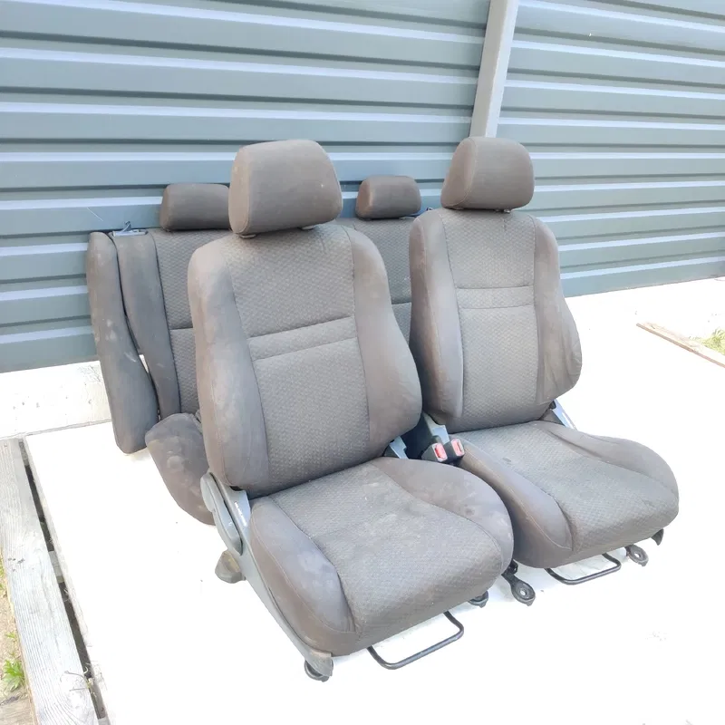 Комплект сидінь Toyota Avensis T25 (03-08) 2.0D 1AD