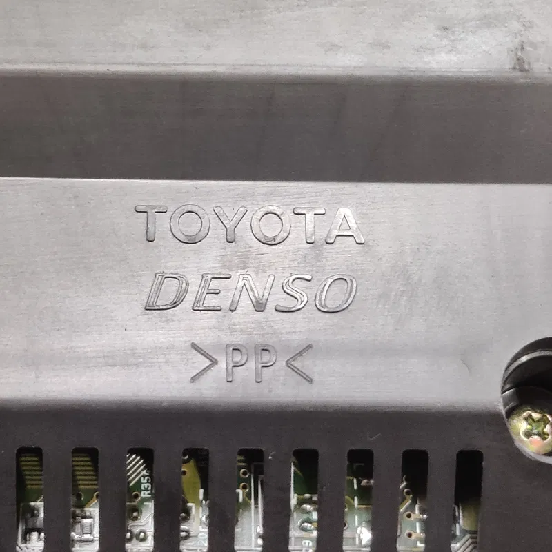 Панель приладів Toyota Avensis T25 (03-09) 2.0D 8380005630H