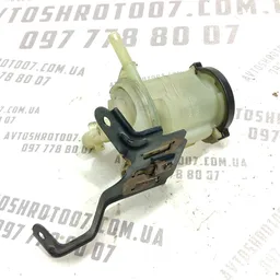 Бачок насосу ГУР Toyota Avensis T25 (03-08) 2.0 Дизель фото 3
