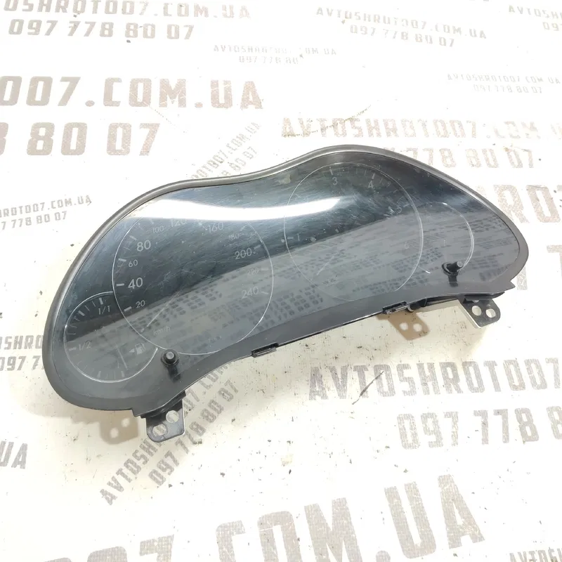 Панель приладів Toyota Avensis T25 (03-09) 2.0D 8380005630H