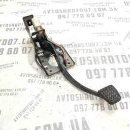 Педаль тормозу Toyota Avensis T25 (03-09) 2.0 Дизель