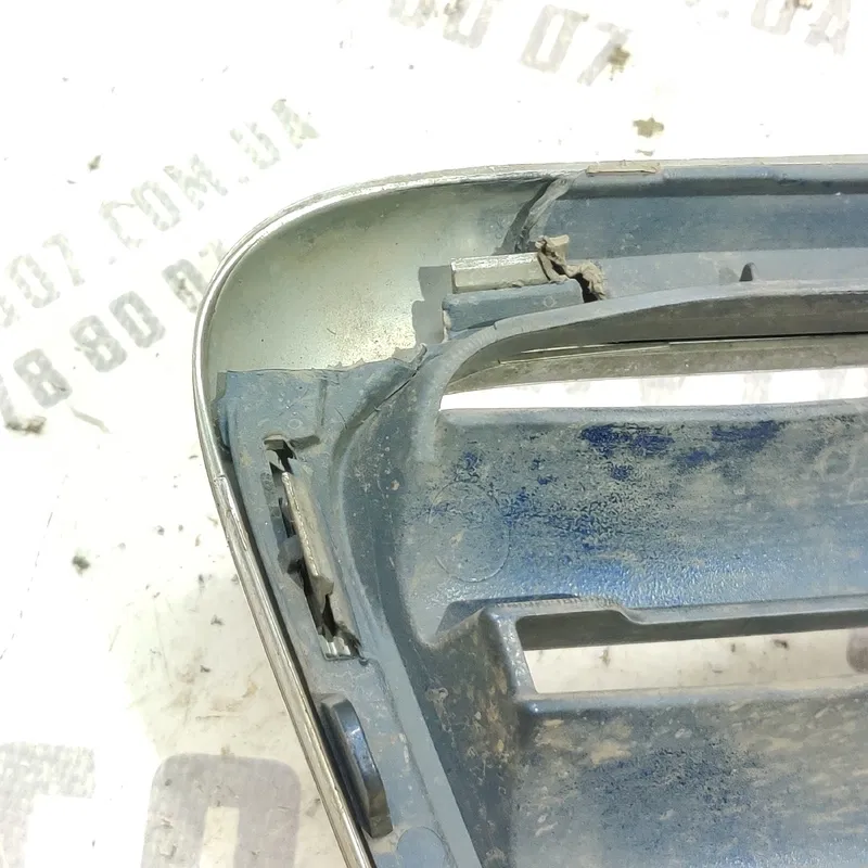 Решітка радіатора Toyota Avensis T25 (03-08) 2.0D 531140D060