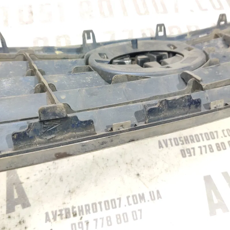 Решітка радіатора Toyota Avensis T25 (03-08) 2.0D 531140D060