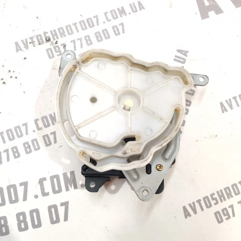 Двигун заслінки пічки Toyota Avensis T25 (03-09) 2.0D 1AD