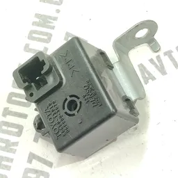 Реле Toyota Avensis T25 (03-08) 2.0 Дизель 8665013010
