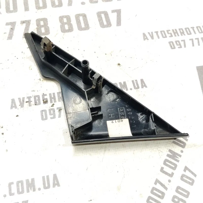 Накладка салону Mazda 6 GY (02-07) 2.0 бенз передня ліва