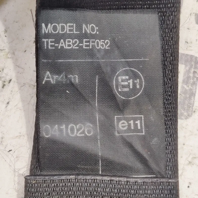 Ремінь безпеки задній правий Toyota Avensis T25 (03-09) 2.0D