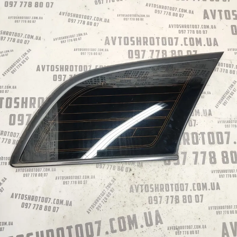 Кузовне скло Toyota Avensis T25 (03-08) 2.0D заднє праве