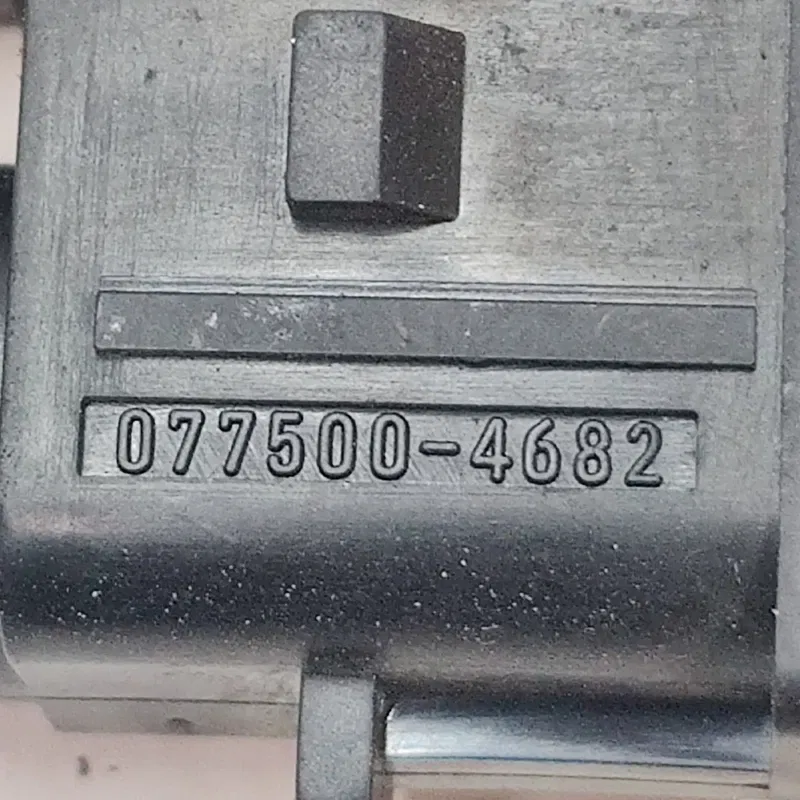 Датчик темп. Toyota Avensis T25 03-08 2.0D OEM 0775004682