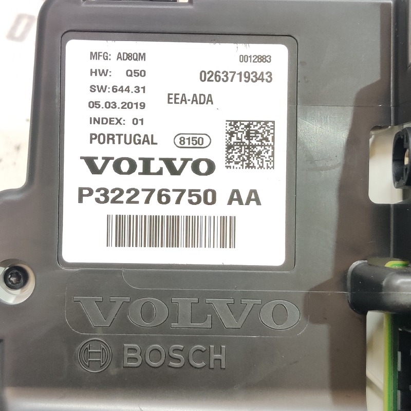 Панель приладів Volvo S60 III SPA (18-24) 2.0 бенз 32276750