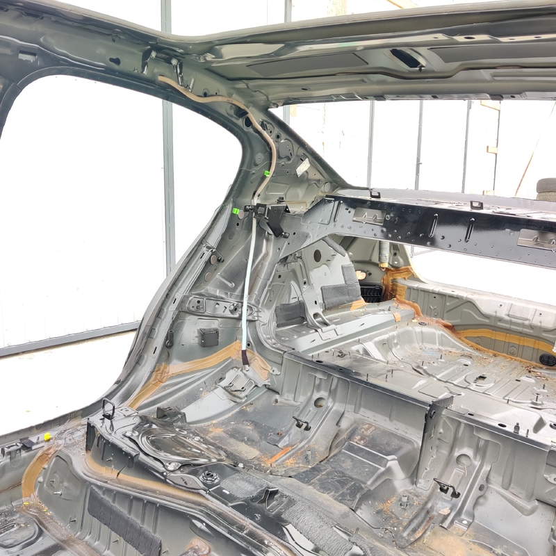 Четверть задня права Volvo S60 III (18-) 2.0 бенз 32132061
