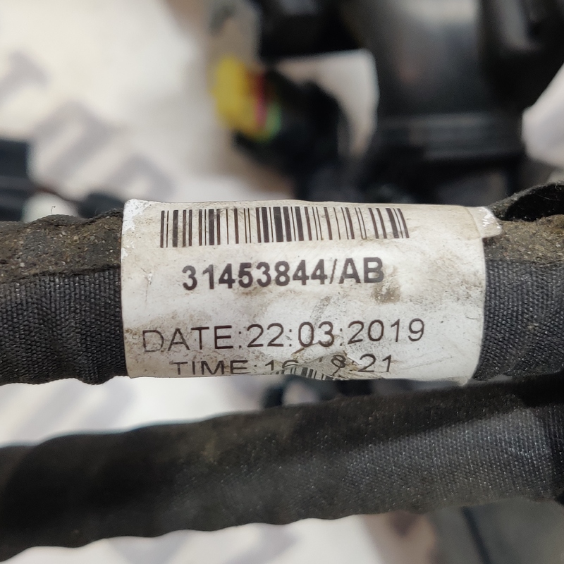 Проводка підкапотна перед Volvo S60 III 18-24 2.0Б 31453844