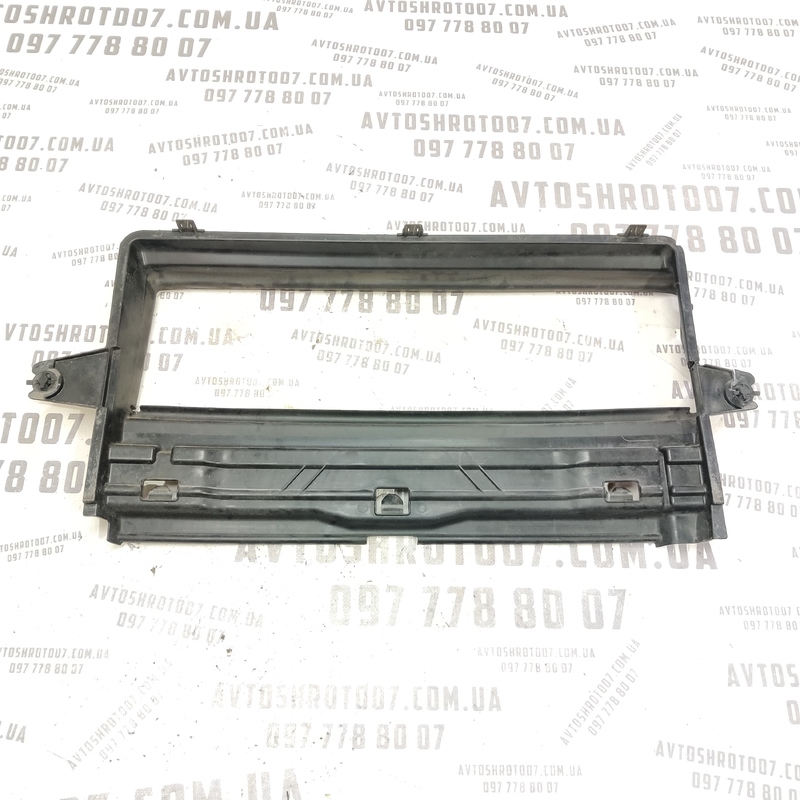 Дефлектор радіатора Volvo S60 III (18-) 2.0 Бензин 31455483