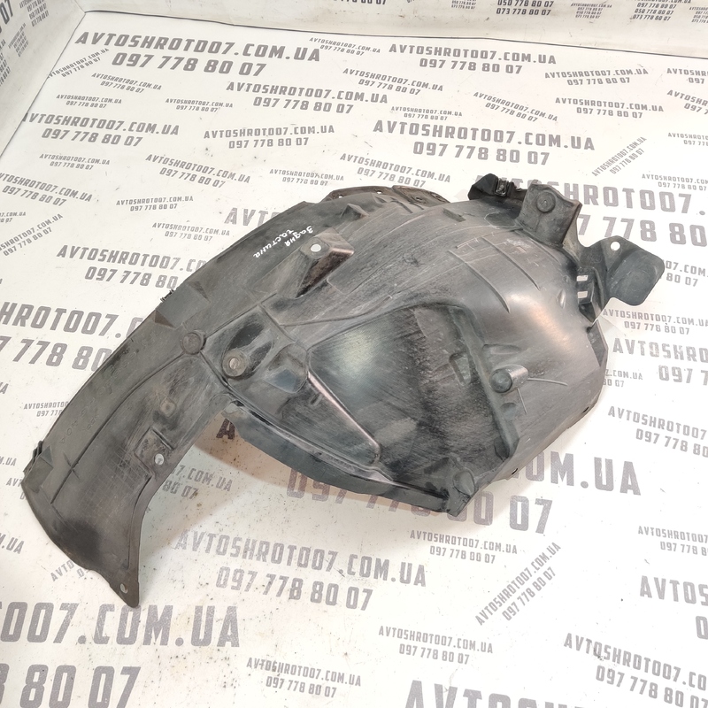 Підкрилок передній правий Infiniti Q50 13-24 3.0 638404GA0A