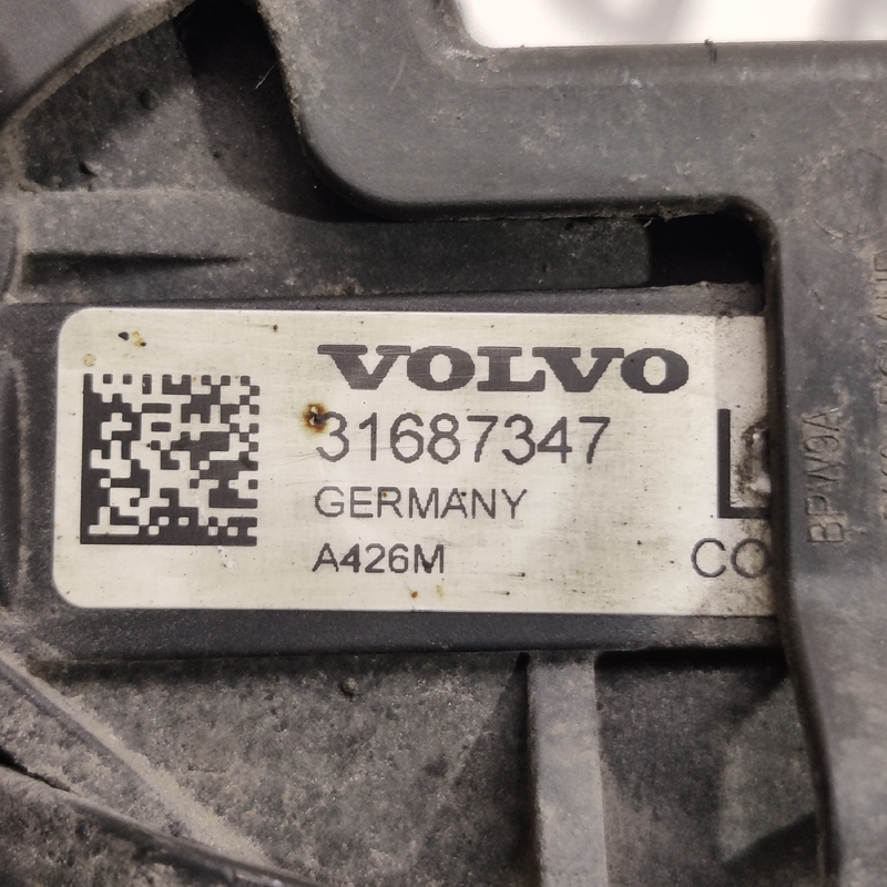 Супорт задній лівий Volvo S60 III (18-24) 2.0Б 31687505