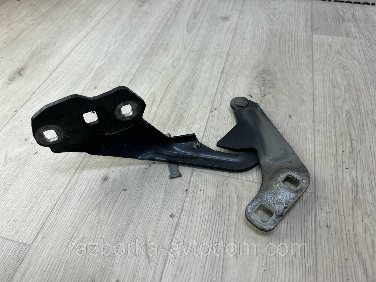 Петля капота права FORD MONDEO MK4 (2007-2014) OE:7s7aaa168004f