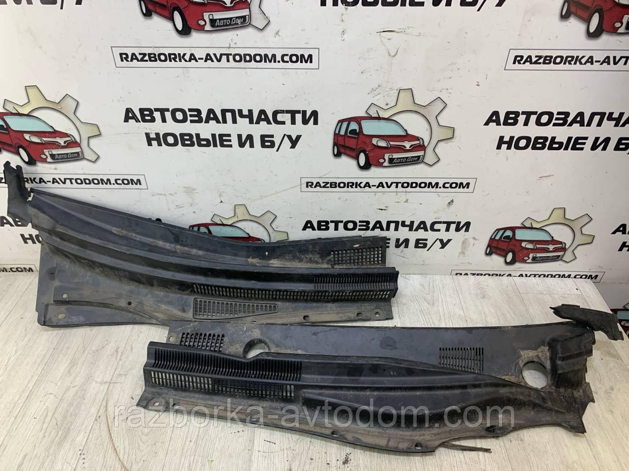 Пластик під лобове скло (жабо) комплект Kia Cerato (2006-2009), OE:861502F002