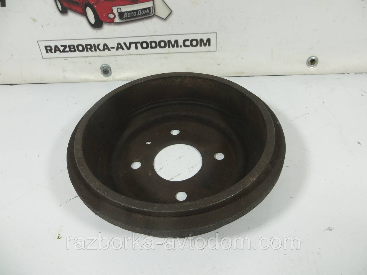 Тормозной барабан задний Ford Sierra , Escort , Orion , Taunus  ОЕ:  6183822
